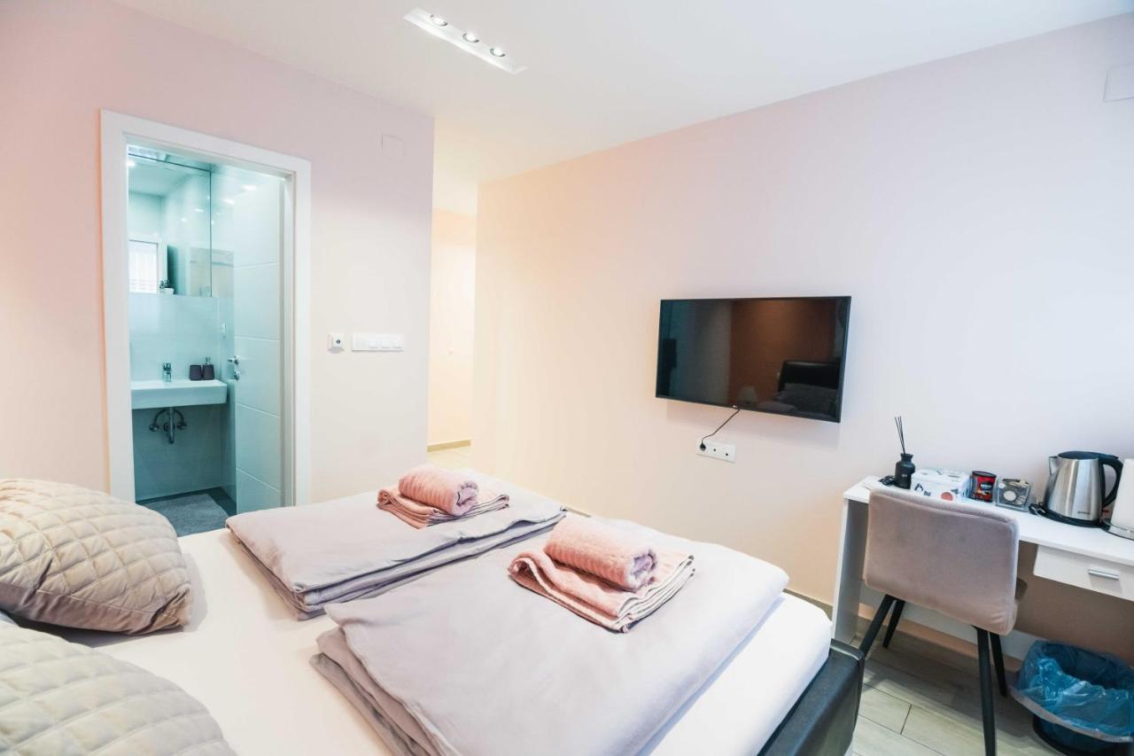 The Place Apartments Hebrangova Zágráb Kültér fotó