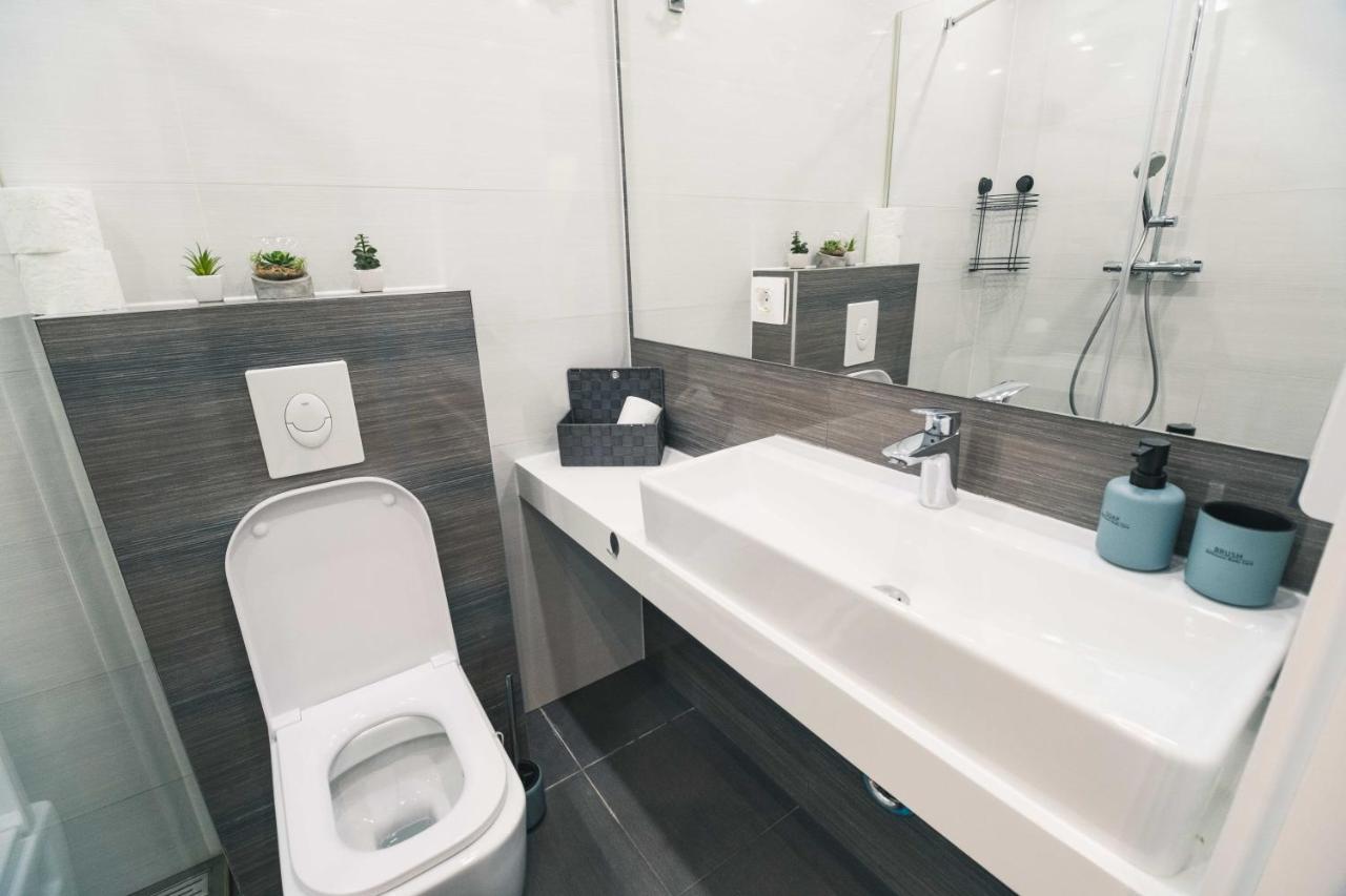 The Place Apartments Hebrangova Zágráb Kültér fotó